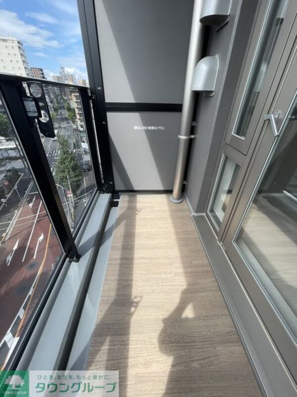 バルコニー(※別号室同タイプ写真)