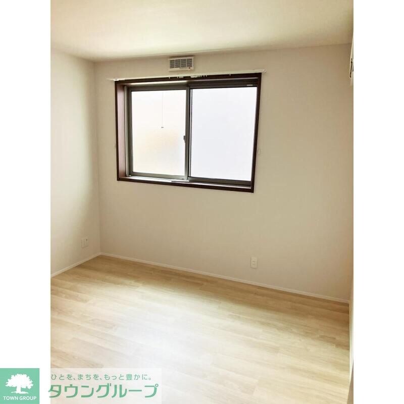 物件内観写真13　(リビング/居室)