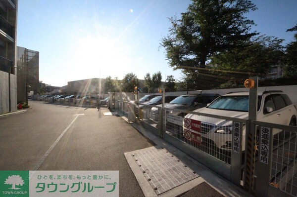 駐車場(駐車場)