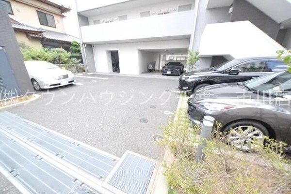 外観(★敷地内駐車場★)