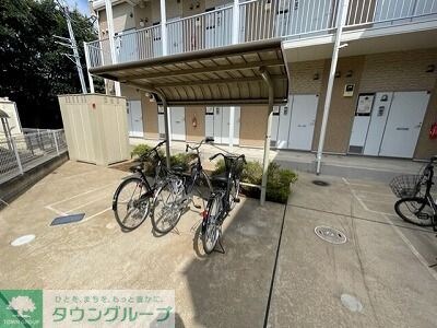 物件内観写真8　(駐輪場)