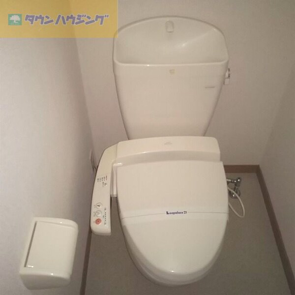 トイレ(温水洗浄便座完備)