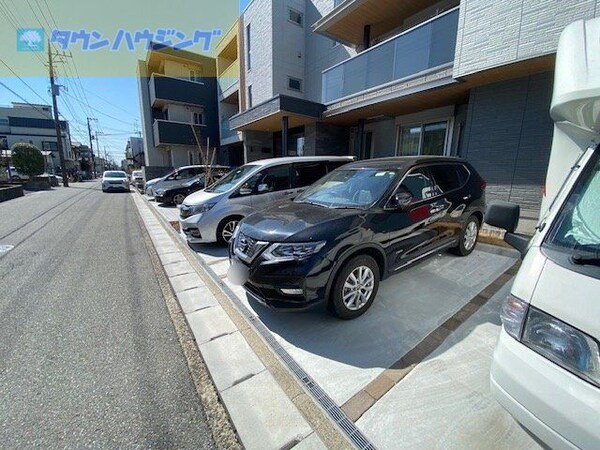 駐車場(駐車場)