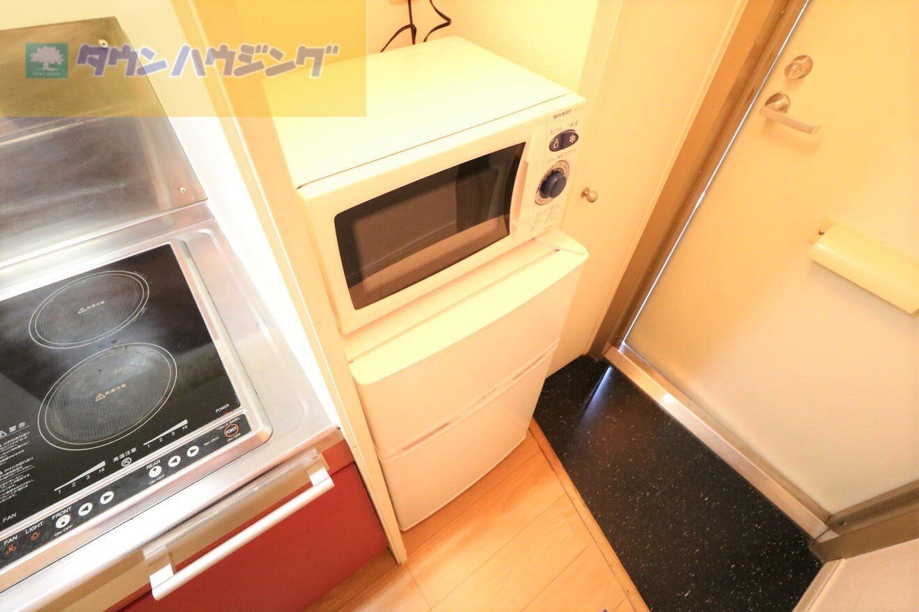 物件内観写真14　(冷蔵庫・電子レンジ)