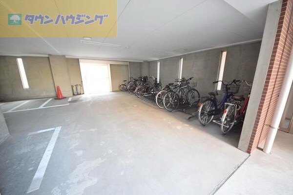 設備(駐輪場)
