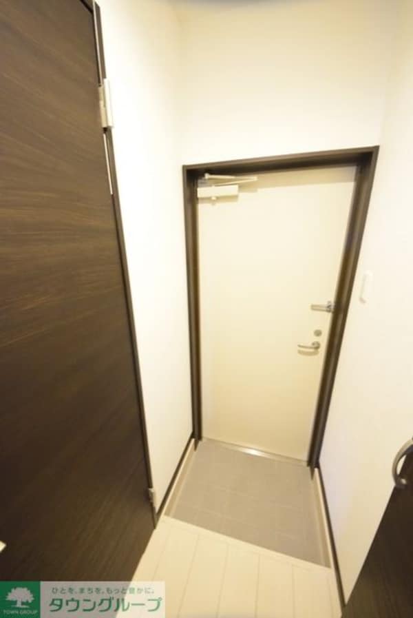 玄関(お部屋探しは【タウンハウジング千葉店】にお任せ下さい♪)