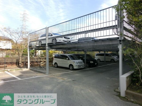 共有部分(敷地内駐車場)