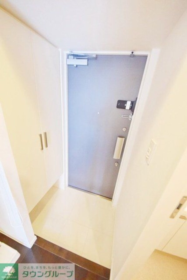 玄関(お部屋探しは【タウンハウジング千葉店】にお任せ下さい♪)