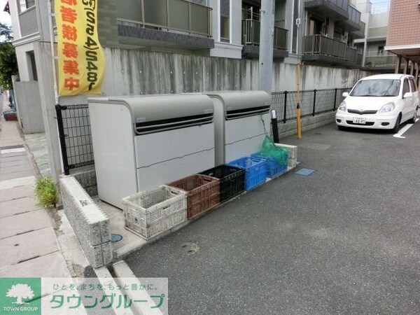 共有部分(敷地内ゴミ捨て場)
