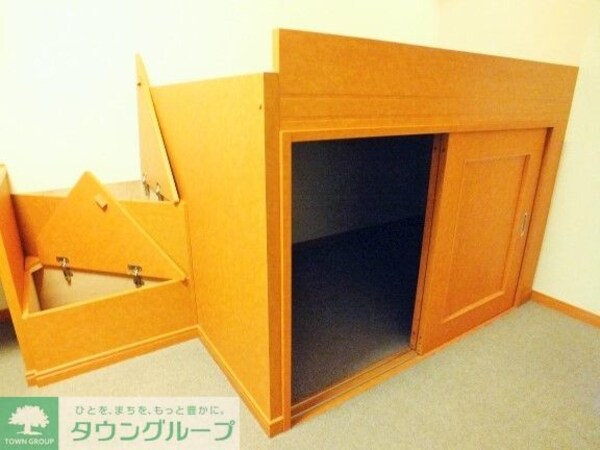 その他室内・内装(造付けベッドあり、ベッド下収納あり)