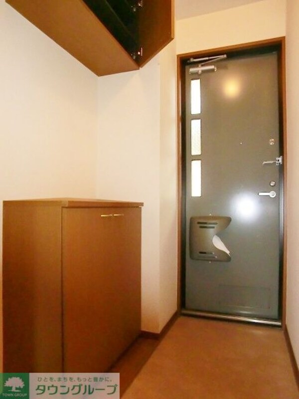 玄関(お部屋探しは【タウンハウジング千葉店】にお任せ下さい♪)