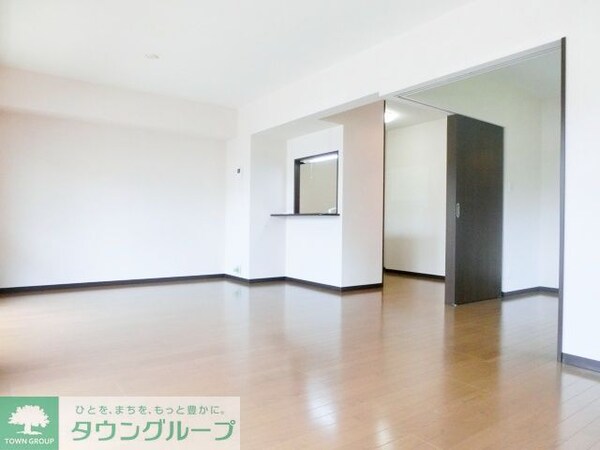 リビング・居室(現地待ち合わせ歓迎♪お問合せはタウンハウジング千葉店まで！)