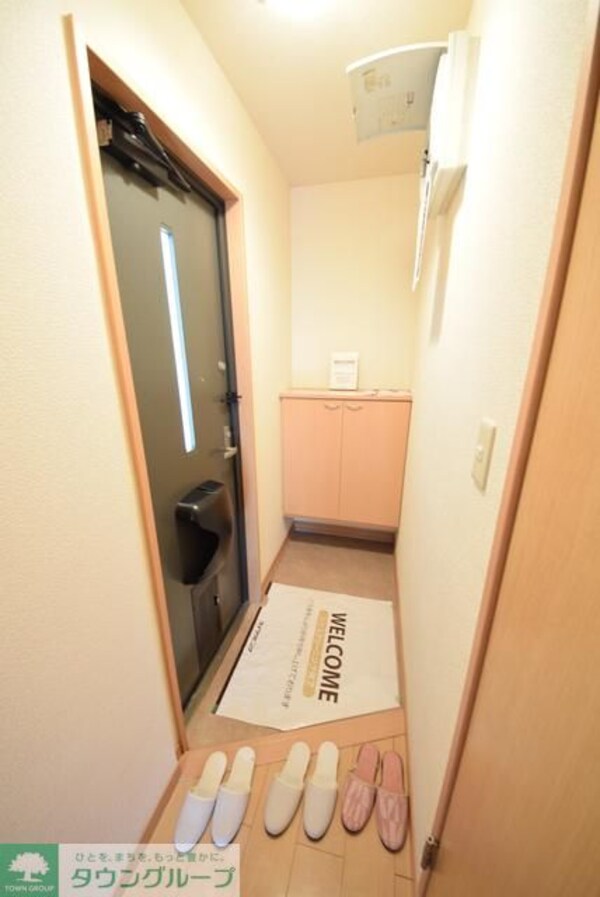 玄関(お部屋探しはタウンハウジング千葉店にお任せ下さい♪)
