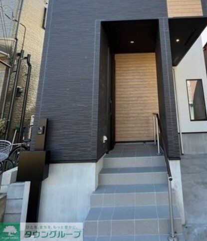 物件内観写真11　(エントランス)