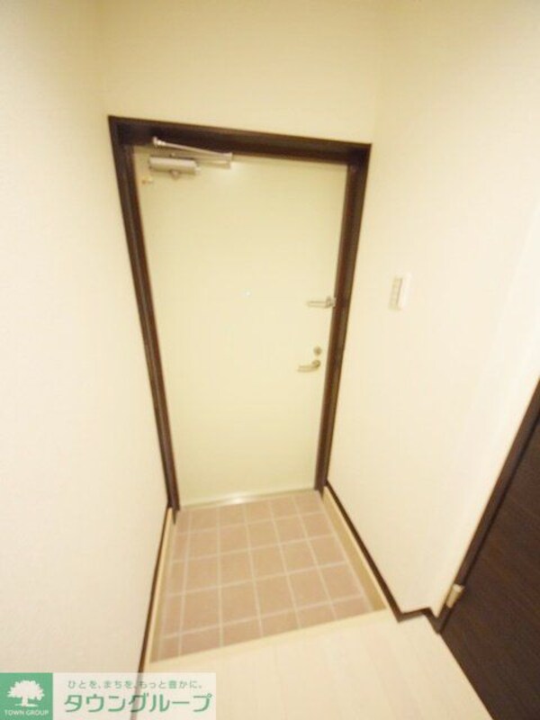 玄関(お部屋探しは【タウンハウジング千葉店】にお任せ下さい♪)