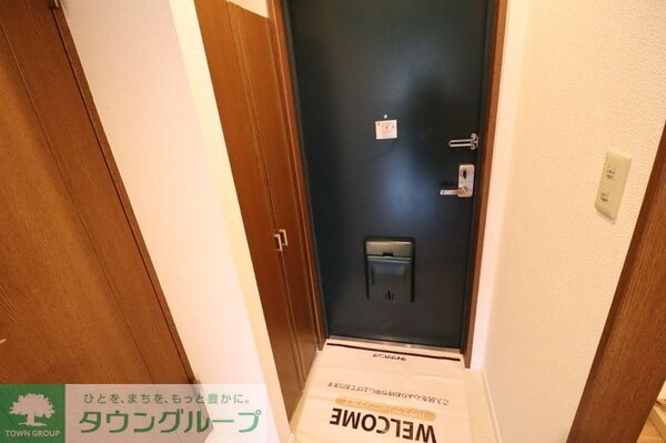 玄関(お問合せは【タウンハウジング】まで！※現地待合わせ相談可！)