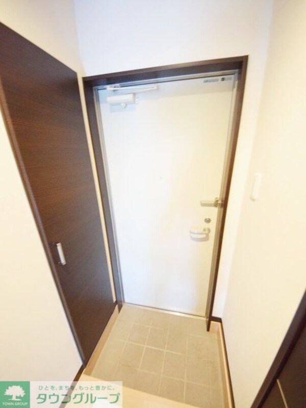 玄関(詳細はタウンハウジング千葉店まで！043-221-3600)