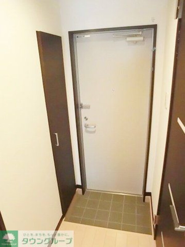 玄関(お部屋探しは【タウンハウジング千葉店】にお任せ下さい♪)