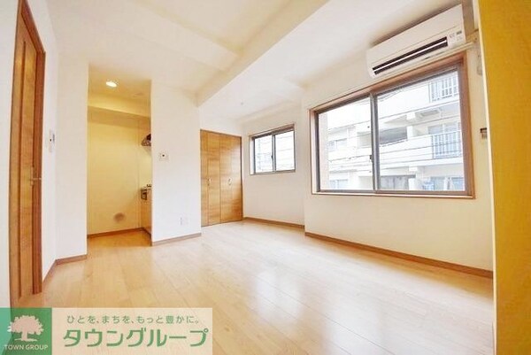 リビング・居室(現地待ち合わせ歓迎♪お問合せはタウンハウジング千葉店まで！)