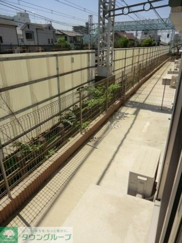バルコニー(１階は広々テラスタイプです)