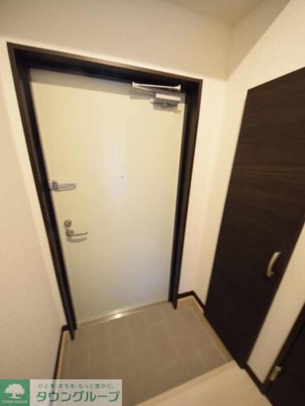 玄関(お部屋探しは【タウンハウジング千葉店】にお任せ下さい♪)