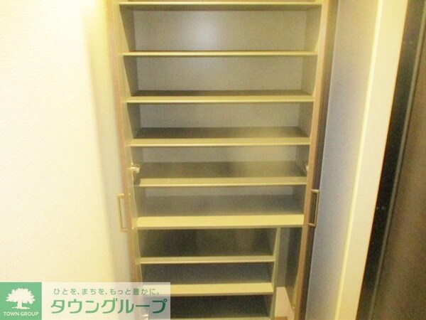 玄関(お問合せは【タウンハウジング】まで！※現地待合わせ相談可！)