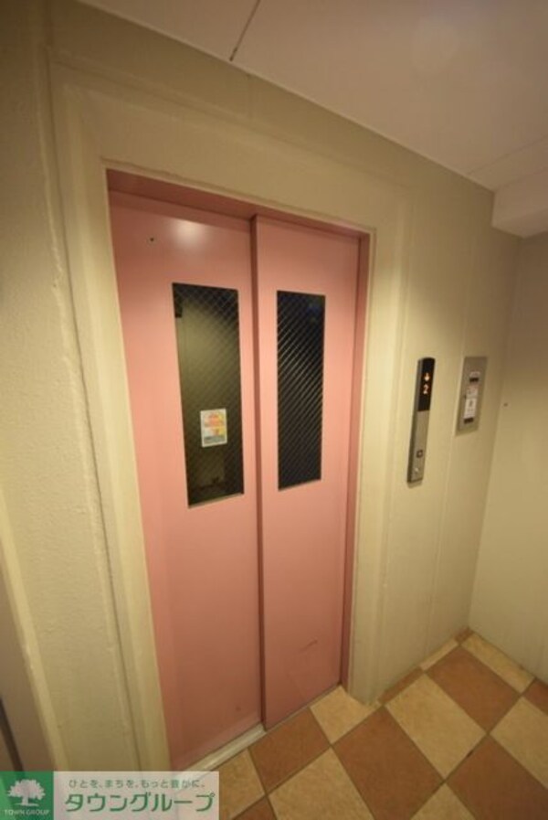 エントランス(お問合せは【タウンハウジング】まで！※現地待合わせ相談可！)