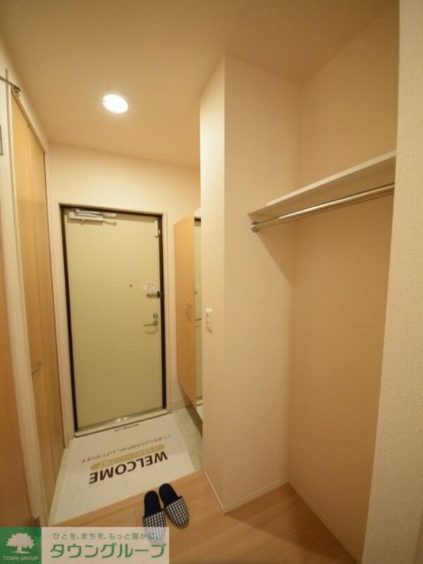 玄関(お部屋探しはタウンハウジング千葉店にお任せ下さい♪)