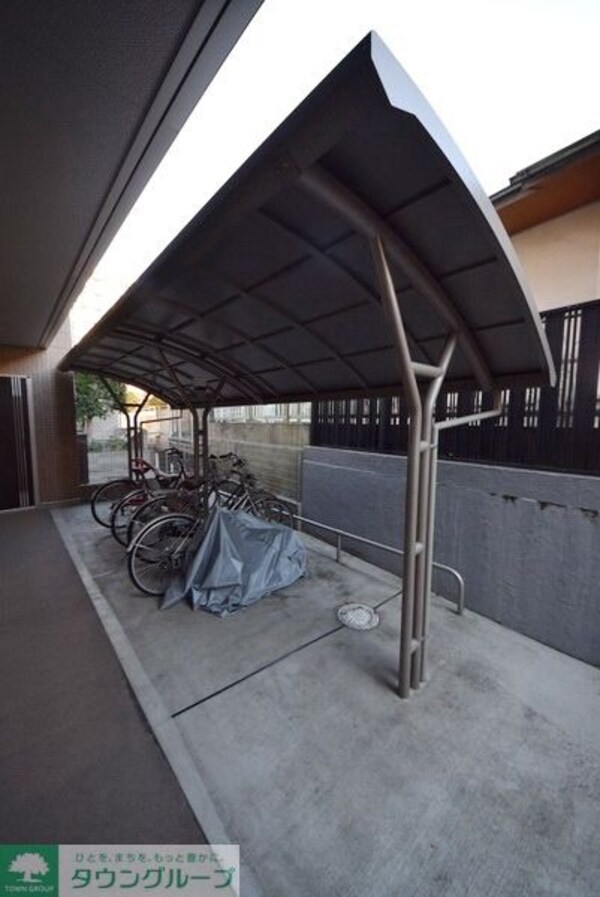 その他(駐輪場です)