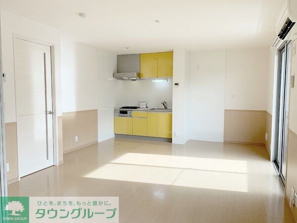 リビング・居室(現地待ち合わせ歓迎♪お問合せはタウンハウジングまで！)