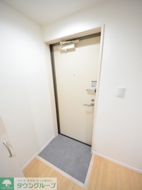玄関(お部屋探しは【タウンハウジング千葉店】にお任せ下さい♪)