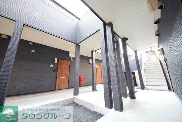 エントランス(お問合せは【タウンハウジング】まで！※現地待合わせ相談可！)