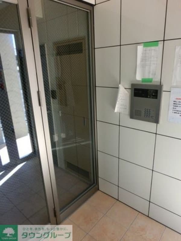 エントランス(オートロック完備)