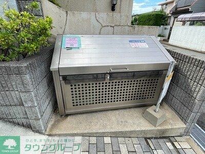 物件内観写真15　(ゴミ集積所)