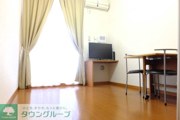 リビング・居室(家具家電つきで、すぐにでも一人暮らし可能)