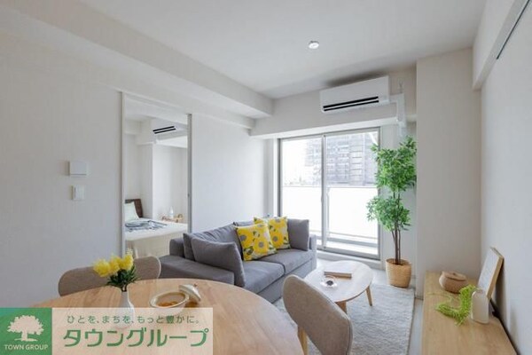 リビング・居室(Oタイプ2025年6月撮影 MR時の写真で調度品等は含まれ…)