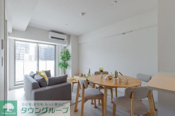 リビング・居室(Oタイプ2025年6月撮影 MR時の写真で調度品等は含まれ…)