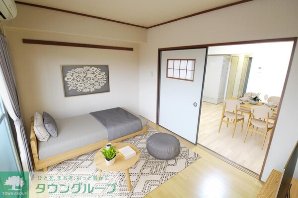 リビング・居室(※別部屋参考写真)