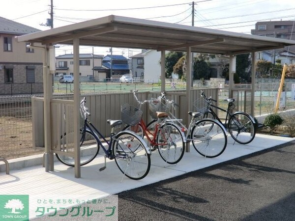 共有部分(屋根付きの自転車置場)