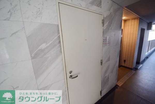 共有部分(ゴミ置場です)