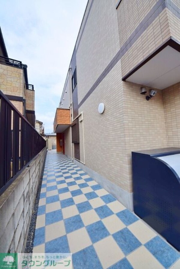 外観(オシャレなアプローチ)