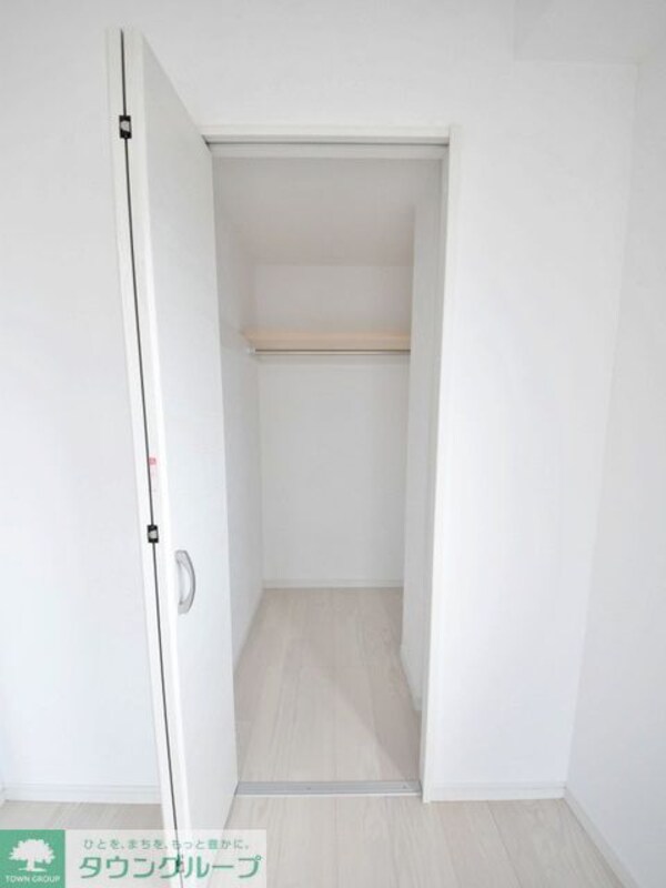 設備(たっぷりはいるウォークインクローゼット)