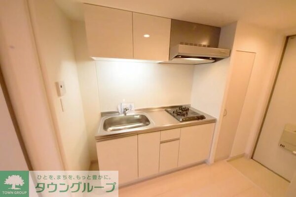 キッチン(便利な２口システムキッチンです)