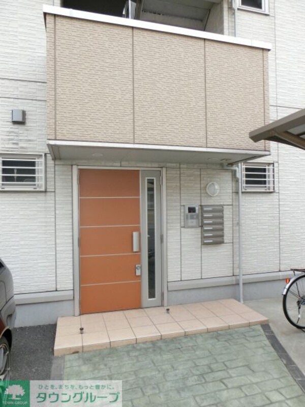 エントランス(お問合せはタウンハウジングまで！※現地待合わせ相談可能)