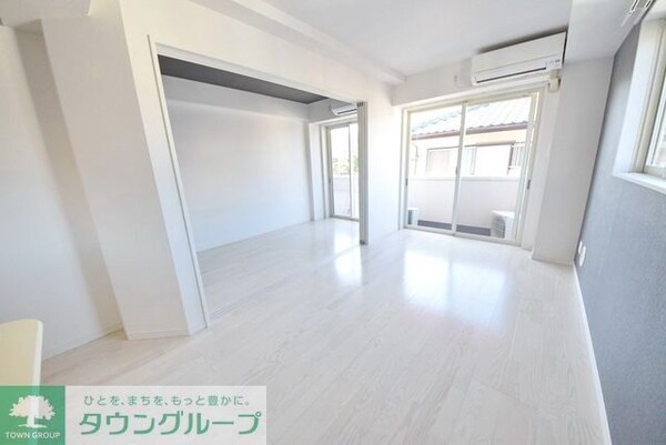 リビング・居室(現地待ち合わせ歓迎♪お問合せはタウンハウジング千葉店まで！)