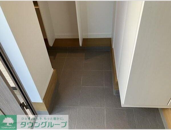 玄関(お問合せはタウンハウジングまで！※現地待合わせ相談可能)