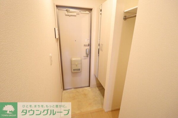 玄関(お問合せはタウンハウジングまで！※現地待合わせ相談可能)