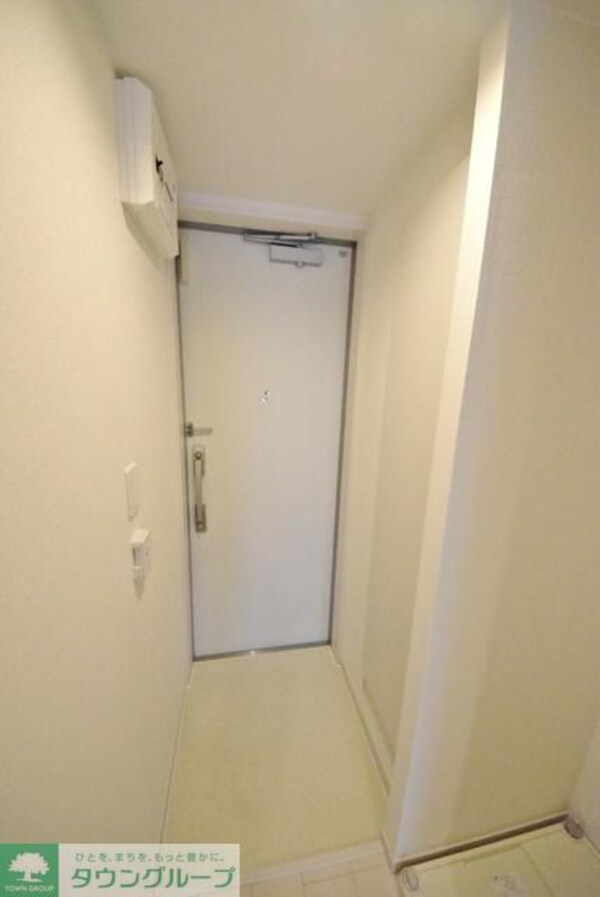 玄関(シューズボックス完備)