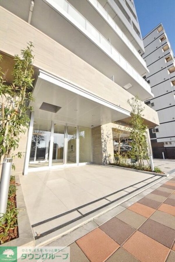 エントランス(お問合せはタウンハウジングまで！※現地待合わせ相談可能)