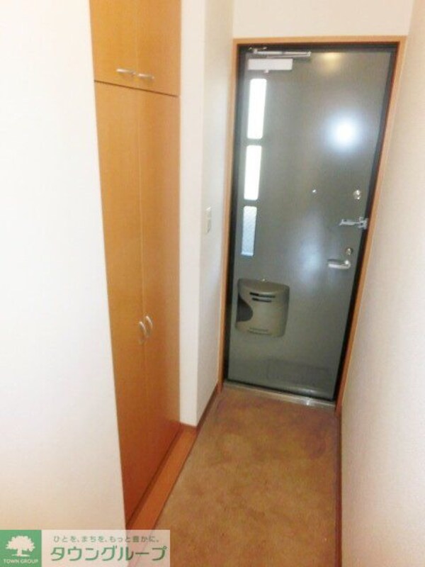 玄関(お問合せはタウンハウジングまで！※現地待合わせ相談可能)